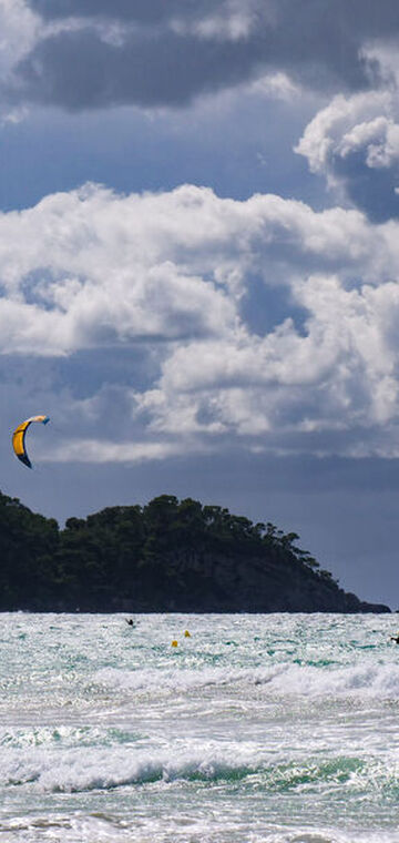 © Spot de kitesurf des Lecques - Office de tourisme de Saint-Cyr-sur-Mer / Joan Costeja