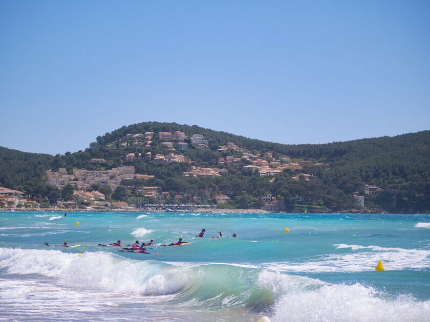 © Spot de surf des Lecques - Office de tourisme de Saint-Cyr-sur-Mer / Joan Costeja