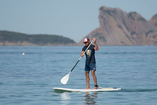 Location de surfs, stand-up paddles et paddle-trottinette électrique - L.E.C Surf Club