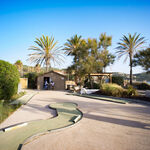 © Mini Golf - Office de tourisme de Saint-Cyr-sur-Mer / Joan Costeja