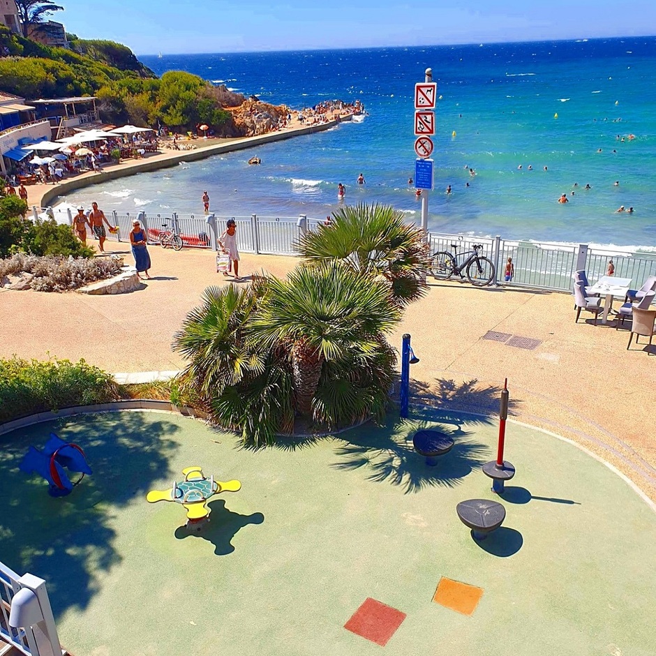 © Jeux pour enfants - Office de Tourisme de Sanary-sur-Mer