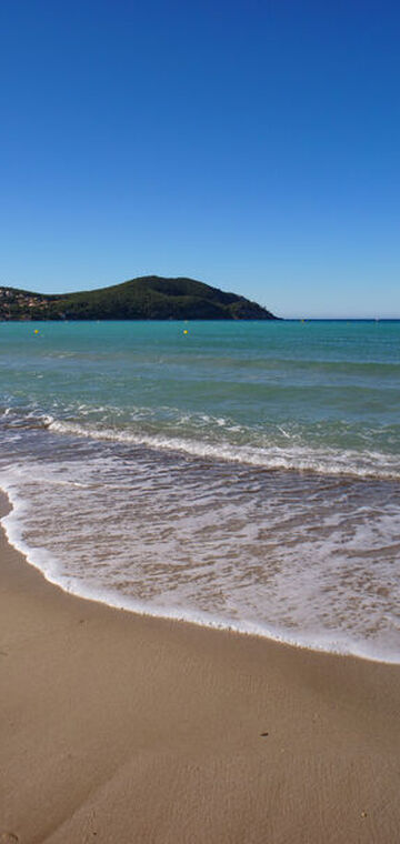 © Plage des Lecques - Office de tourisme de Saint-Cyr-sur-Mer / Joan Costeja